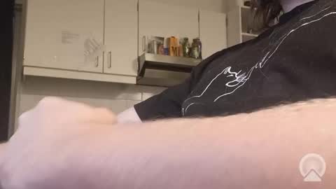 nick_x_b online show from December 14, 2025, 7:14 am