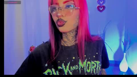 Snapshot of nicki_1 chatting on October 3, 2025, 7:38 am Help me reach 100 thumbs up online show from October 3, 2025, 7:38 am