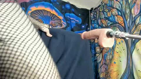 Nicki online show from October 19, 2025, 1:39 am