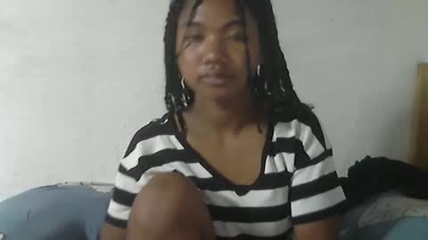 nickiqqyuu online show from May 26, 2026, 12:50 am