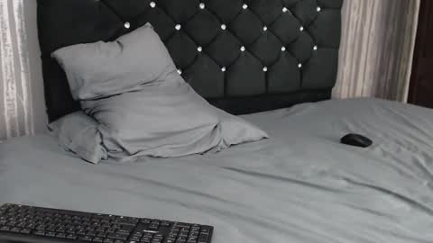 Snapshot of nickk_parkerr chatting on February 20, 2025, 9:00 am nickk_parkerr online show from February 20, 2025, 9:00 am