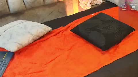 nickollsaenz online show from July 18, 2026, 4:27 am