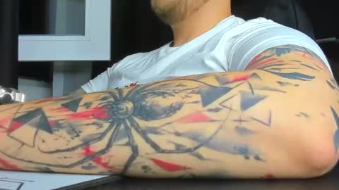 Snapshot of nicktattoomaster chatting on June 13, 2026, 7:01 pm nicktattoomaster online show from June 13, 2026, 7:01 pm