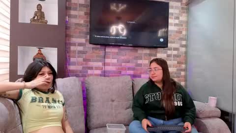 nicky_as online show from May 26, 2026, 3:41 pm