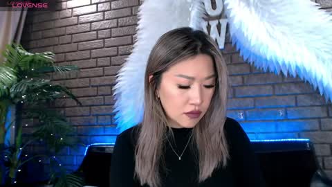 Snapshot of nicky_owl chatting on April 26, 2026, 2:15 pm Today is my 41st birthday And in 2 hours Im waiting for you on the stream Stock up on tokens and a good mood Nicky online show from April 26, 2026, 2:15 pm