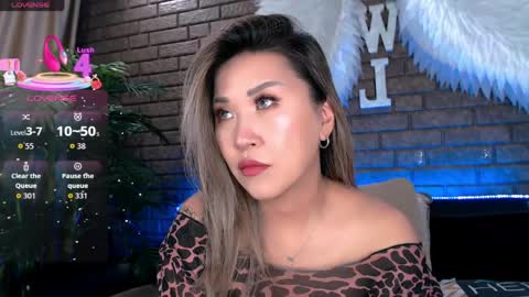 Snapshot of nicky_owl chatting on May 20, 2026, 9:48 am Today is my 41st birthday And in 2 hours Im waiting for you on the stream Stock up on tokens and a good mood Nicky online show from May 20, 2026, 9:48 am