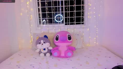 Nicky  online show from September 10, 2025, 4:12 am