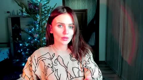 Snapshot of nicky_weekends chatting on January 1, 2025, 4:07 pm Nicky Weekends online show from January 1, 2025, 4:07 pm