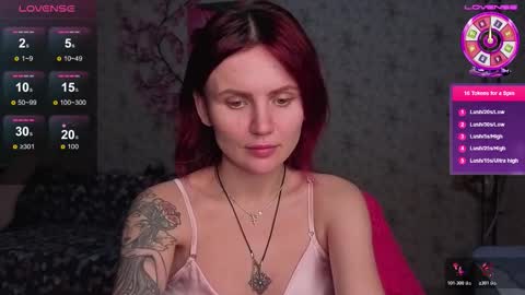 Snapshot of nicky_weekends chatting on November 26, 2025, 12:00 am Nicky Weekends online show from November 26, 2025, 12:00 am