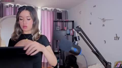 Nicky online show from March 3, 2026, 7:09 pm