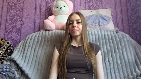 Emily online show from May 25, 2026, 6:19 am