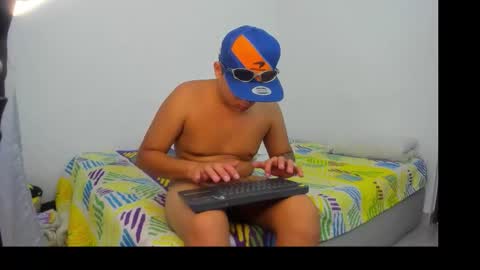 nico1515821704 online show from December 14, 2025, 10:47 pm