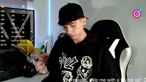 Snapshot of nico_cruz chatting on December 11, 2024, 10:03 am nico online show from December 11, 2024, 10:03 am