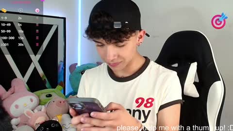 Snapshot of nico_cruz chatting on December 27, 2024, 6:10 pm nico online show from December 27, 2024, 6:10 pm