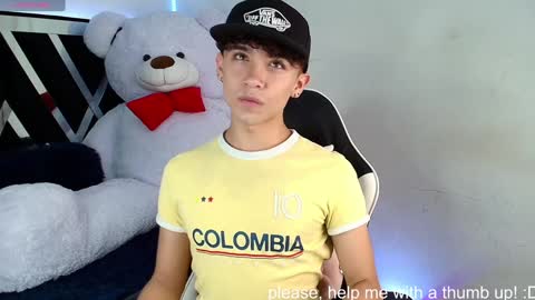 Snapshot of nico_cruz chatting on February 6, 2025, 4:03 pm nico online show from February 6, 2025, 4:03 pm