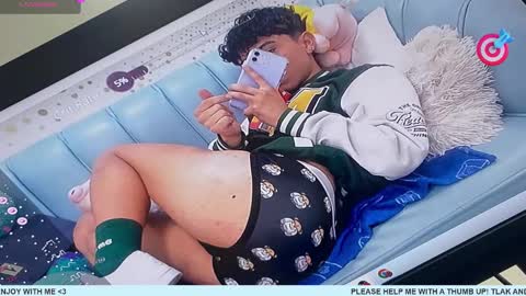 Snapshot of nico_cruz chatting on February 18, 2025, 8:05 am nico online show from February 18, 2025, 8:05 am