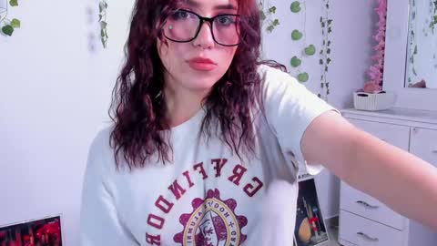 Snapshot of nico_lette_ chatting on January 10, 2025, 4:01 am Nico online show from January 10, 2025, 4:01 am