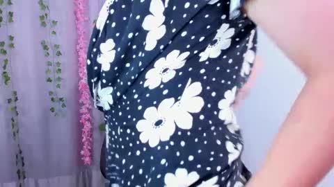 Snapshot of nico_lette_ chatting on February 15, 2025, 6:12 am Nico online show from February 15, 2025, 6:12 am