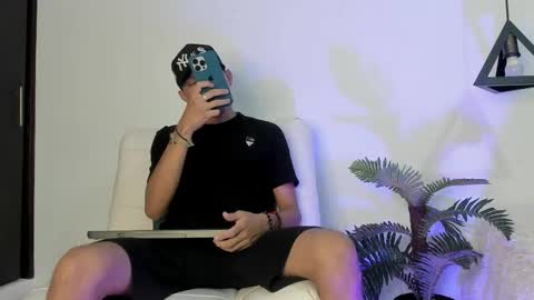 nico_saint_ online show from May 30, 2026, 11:29 am