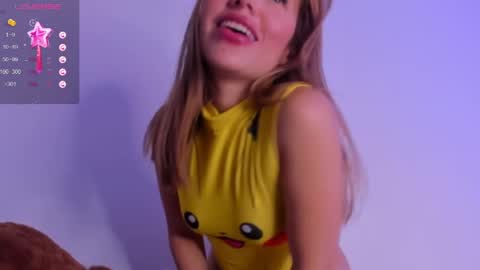 Nicol Gw online show from May 15, 2026, 11:23 pm