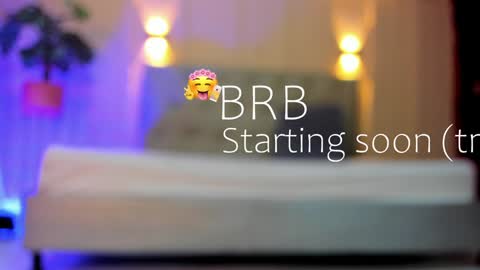 Your baby Nicol  online show from December 28, 2024, 4:09 pm