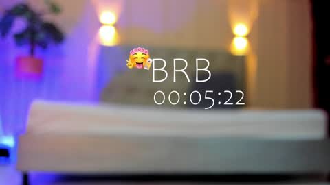 Your baby Nicol  online show from January 8, 2025, 4:33 pm