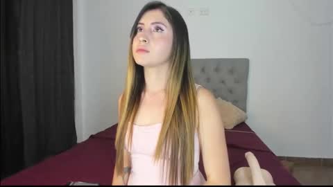 Snapshot of nicol_swift_ chatting on February 8, 2025, 1:11 am Nicol online show from February 8, 2025, 1:11 am