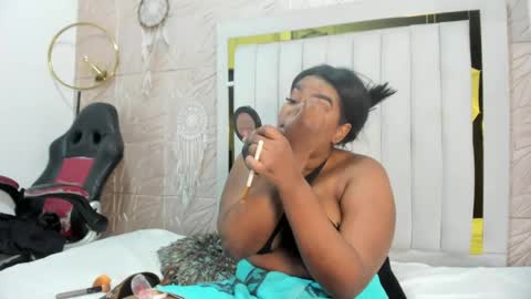 Snapshot of nicol_zurich chatting on May 28, 2026, 7:11 pm NIKOL online show from May 28, 2026, 7:11 pm