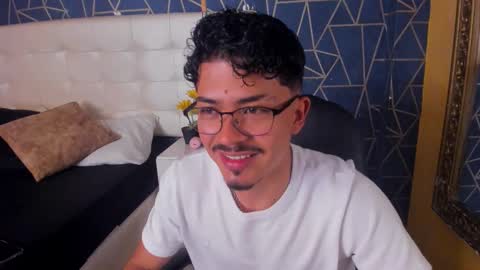 Nicolai online show from March 26, 2026, 7:19 pm