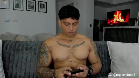 nicolas_montoya online show from February 4, 2026, 4:07 am