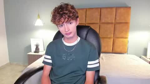 nicolasferrer18 online show from November 13, 2025, 7:24 pm