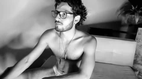 Snapshot of nicolasrodrii chatting on February 24, 2025, 1:24 am nicolasrodrii online show from February 24, 2025, 1:24 am