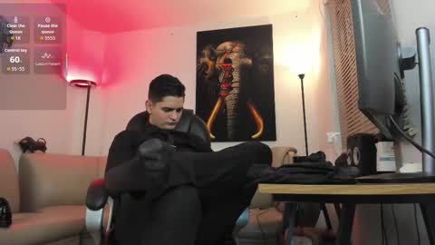 Nicolas Fellener online show from February 11, 2026, 4:39 am