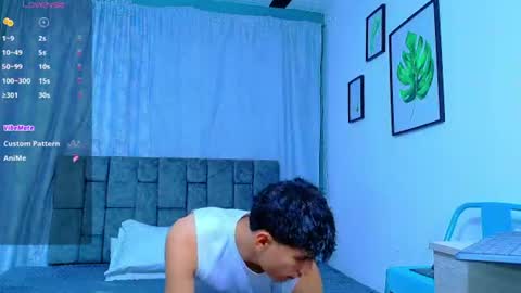 nicolastorres__ online show from July 22, 2026, 4:04 am