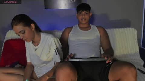 nicole_and_thiago1 online show from May 4, 2026, 10:28 pm