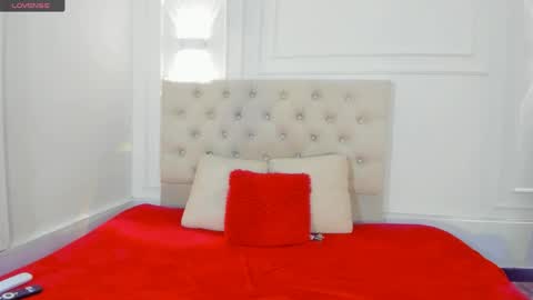 nicole_and_thiago1 online show from May 30, 2026, 11:02 pm