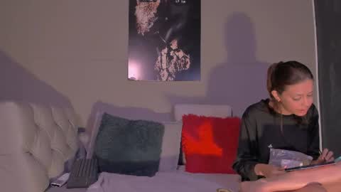 nicole_and_thiago1 online show from June 21, 2026, 7:38 pm