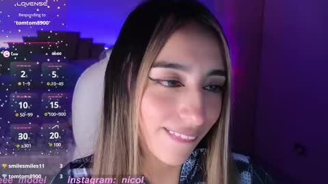 Snapshot of nicole_edwards chatting on February 16, 2025, 11:16 pm Nicole online show from February 16, 2025, 11:16 pm