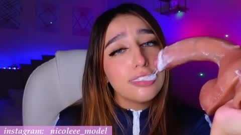 Nicole online show from July 30, 2026, 10:31 pm