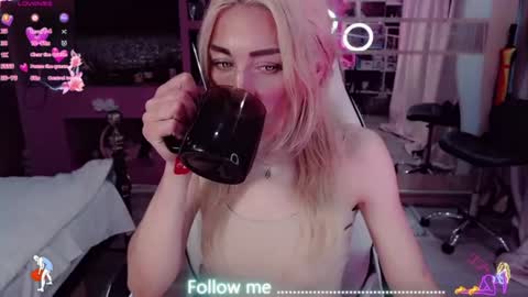 Nicole online show from July 29, 2026, 7:34 pm
