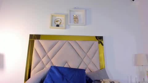 nicole_grace0 online show from September 19, 2025, 12:06 pm