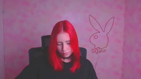 Nicole online show from November 14, 2025, 12:37 pm