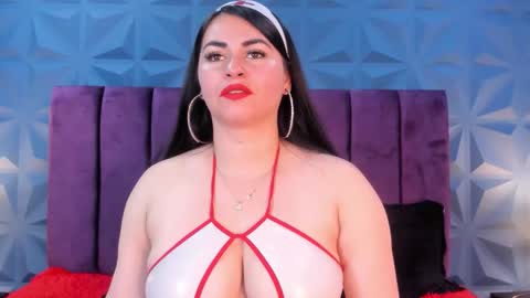 Nicole online show from October 17, 2025, 3:10 am