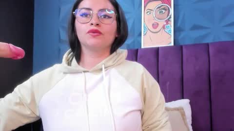 Nicole online show from May 16, 2026, 12:07 am