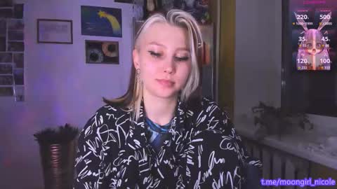 Snapshot of nicole_matt chatting on December 14, 2025, 9:08 pm Nicole online show from December 14, 2025, 9:08 pm