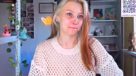 Nicole online show from July 15, 2026, 2:39 am