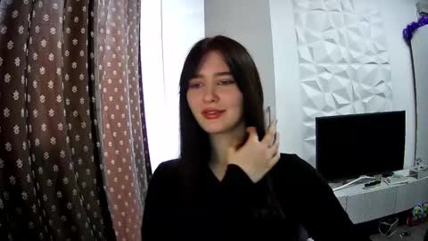 nicole_todd online show from December 17, 2024, 9:17 am