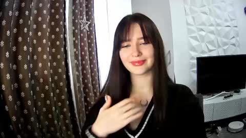 nicole_todd online show from December 20, 2024, 10:05 am
