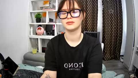 nicole_todd online show from January 2, 2025, 12:03 pm