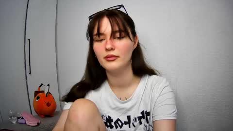 nicole_todd online show from January 3, 2025, 10:09 am